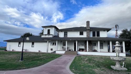 728 E Laguna Laton Ca 93242